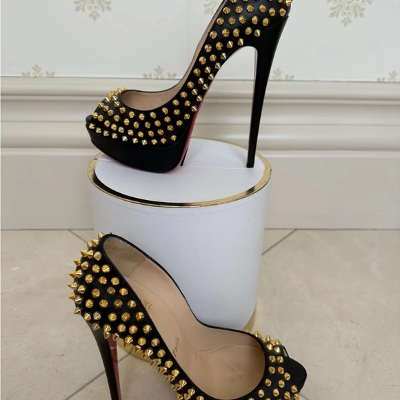 Authentic CL spiked peep, 150mm box dust bag, extra heel taps included, - Picture 4 of 6